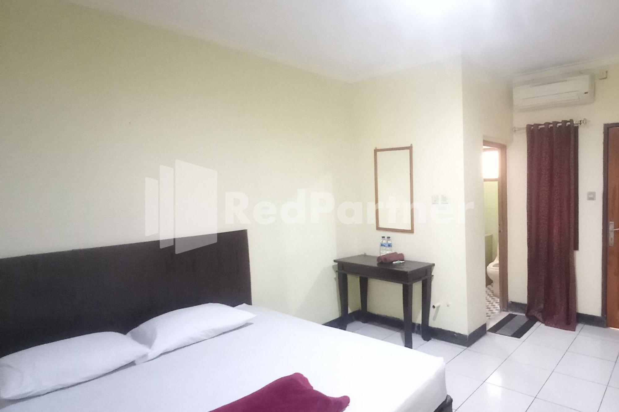 Hotel Palem 2 Syariah Malang Redpartner Exterior photo