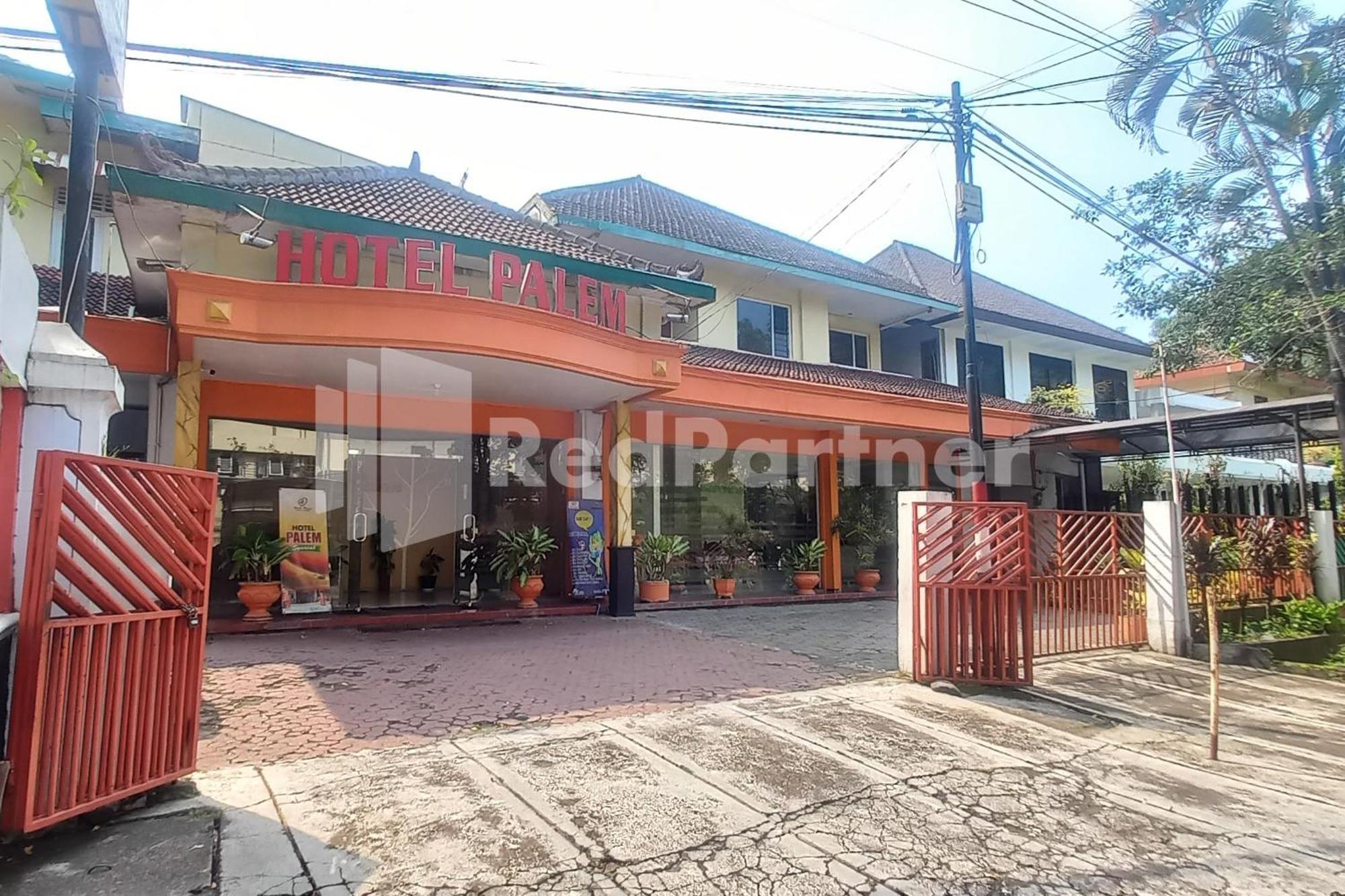 Hotel Palem 2 Syariah Malang Redpartner Exterior photo